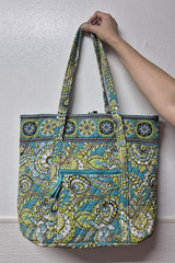 2010 Vera Bradley Quilted Travel Tote Shoulder Bag